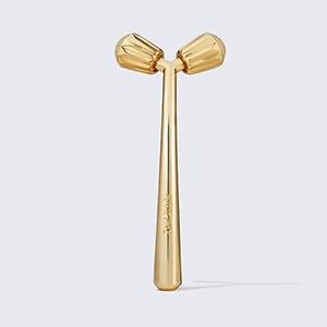 photo of re-nutriv luxury face roller